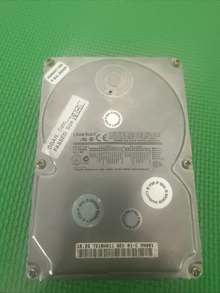 Quantum Atlas III 18.2GB 3.5 英寸 SCSI 硬盘摩托罗拉 SC414352PV ST M28F201 — 第 2/4 张图片