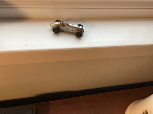 Dinky Toys (Meccano) No. 35b - Midget Racer - vintage diecast silver racing car