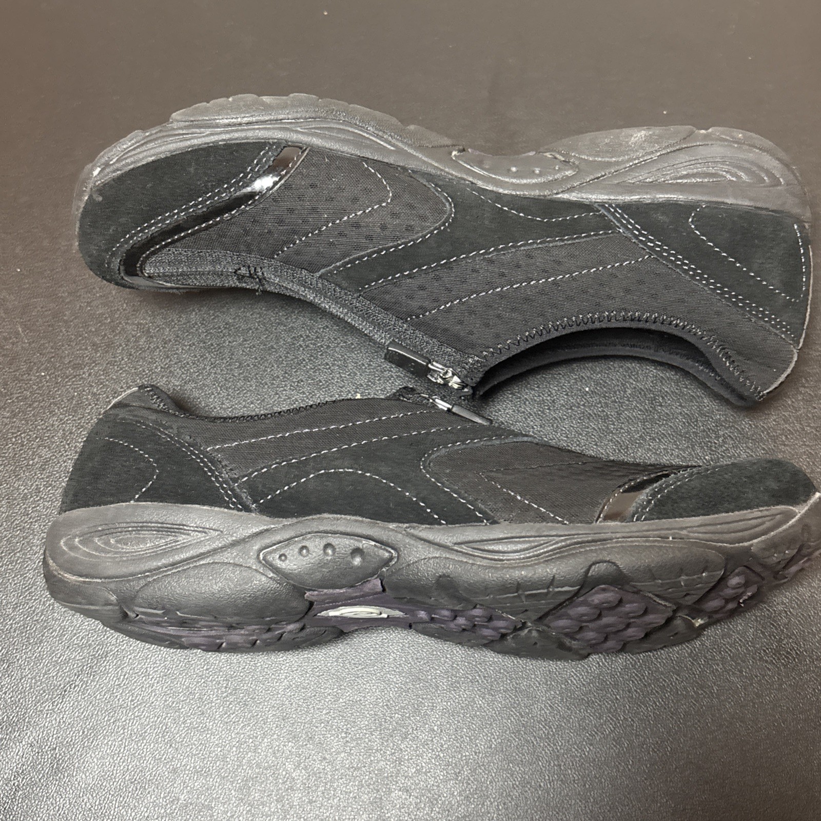 Womens Easy Spirit Black Explore24 slip on shoes size 9