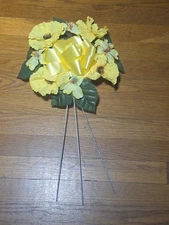 DECOR Memorial Tabletop Graveside Wreath Floral 10" Yellow