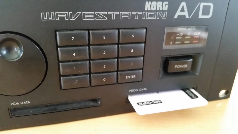 Korg Wavestation A/D WS-AD Rack Synthesizer Modul + Memory-Card GUT funktioniert - Bild 3 von 4