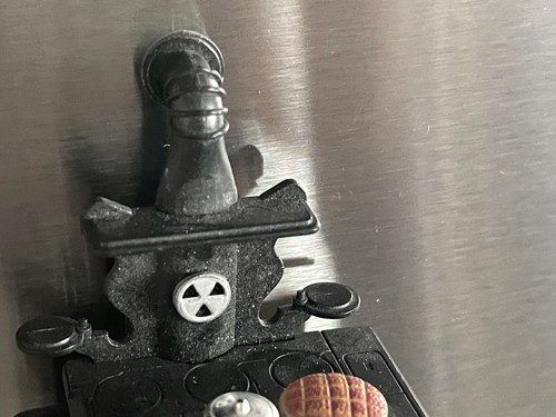 Vintage Acme Black Pipe Stove Refrigerator Magnet Miniature - Picture 2 of 7