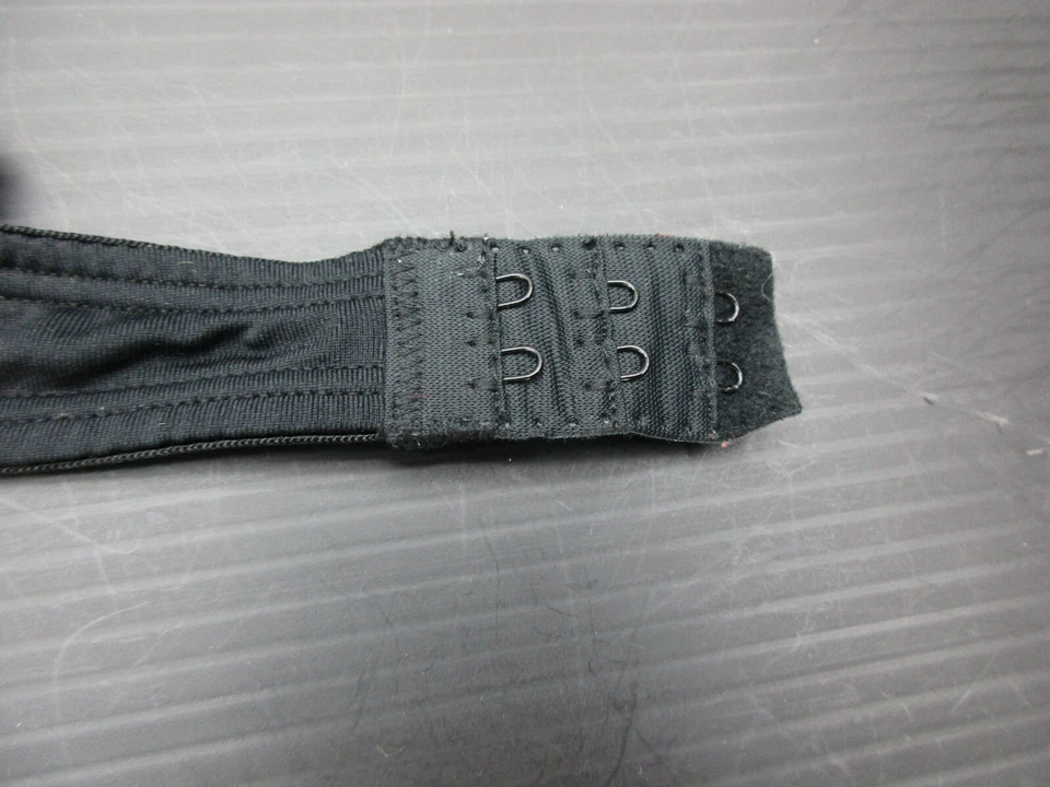 Sujetador push-up 36B SO negro con aros 1E para mujer Foto 4 de 4