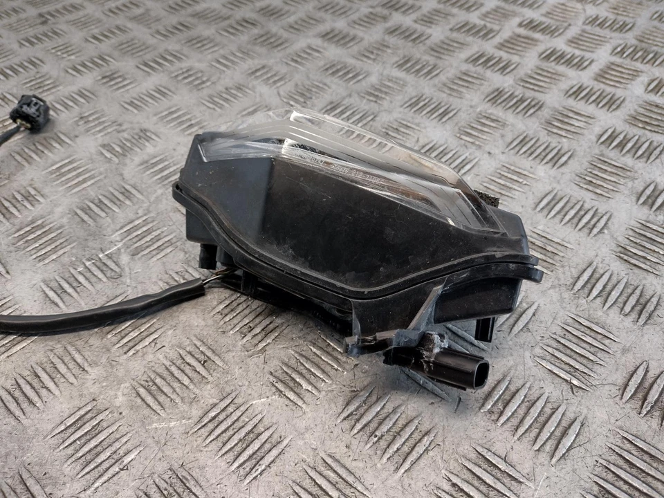 2020 YAMAHA YZF R1 Left SIde Light Day Time Running Light - Image 2 of 4