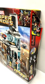 LEGO Marvel Super Heroes Attack on Avengers Tower (76038) (NISB) (DAMAGED BOX)