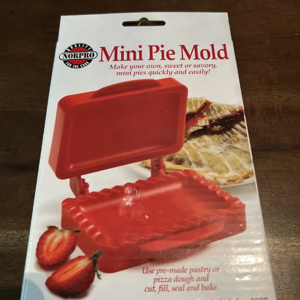 Molde para pastel de plástico Norpro Mini 4 1/2 x 3 pulgadas - NUEVO Foto 3 de 4