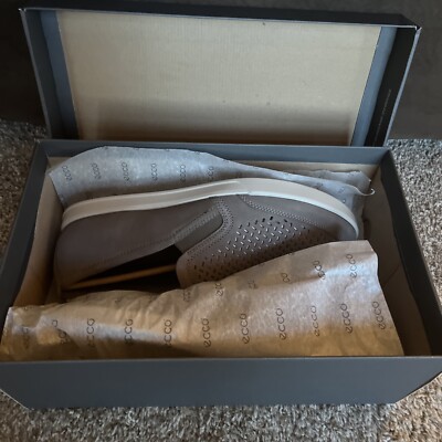 NEW ECCO Mens Collin 2.0 Slip On Leather Cut Out Detail Elastic Warm Grey NIB