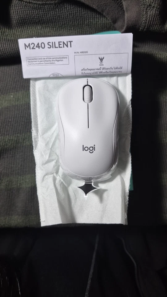 Logitech M240 Silencioso Inalámbrico Bluetooth Mouse Óptico, Ambidiestro Foto 2 de 2