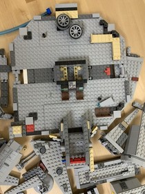 INCOMPLETE LEGO Star Wars 7965 Millennium Falcon DUSTY & SOME SCRATCHES