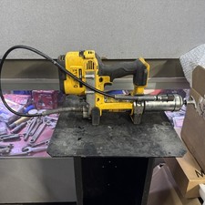 Dewalt DCGG571 Grease Gun Battery Powered Bare Tool DCGG 571 20v 20 Volt