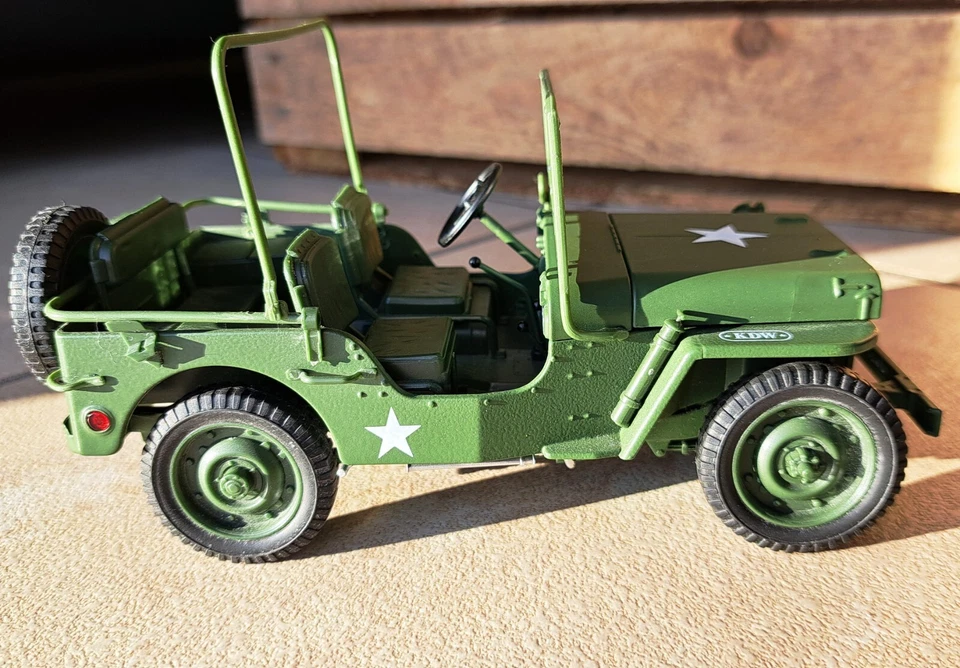GLX Modèle Jeep Militaire en alliage moulé sous pression Echelle1/18 - Photo 3/4