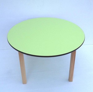 small round kids table