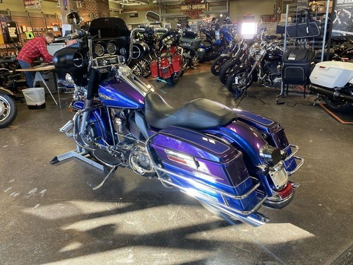 2009 Harley-Davidson® FLHTCU - Ultra Classic® Electra Glide® - Picture 11 of 12