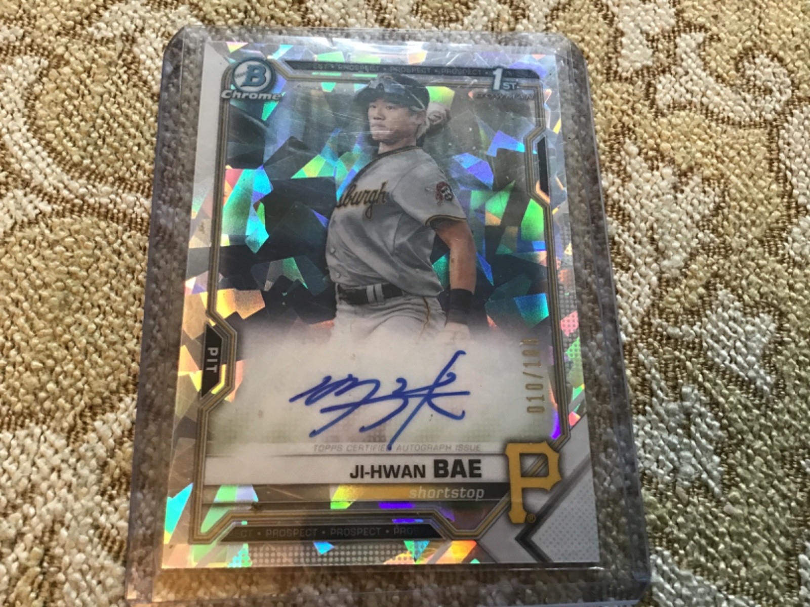 2021 Bowman Chrome 1st Auto Ji Hwan Bae /100 Atomic Refractor