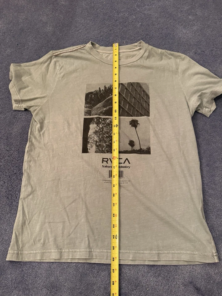 RVCA Green Graphic T-Shirt Medium - Image 4 of 4