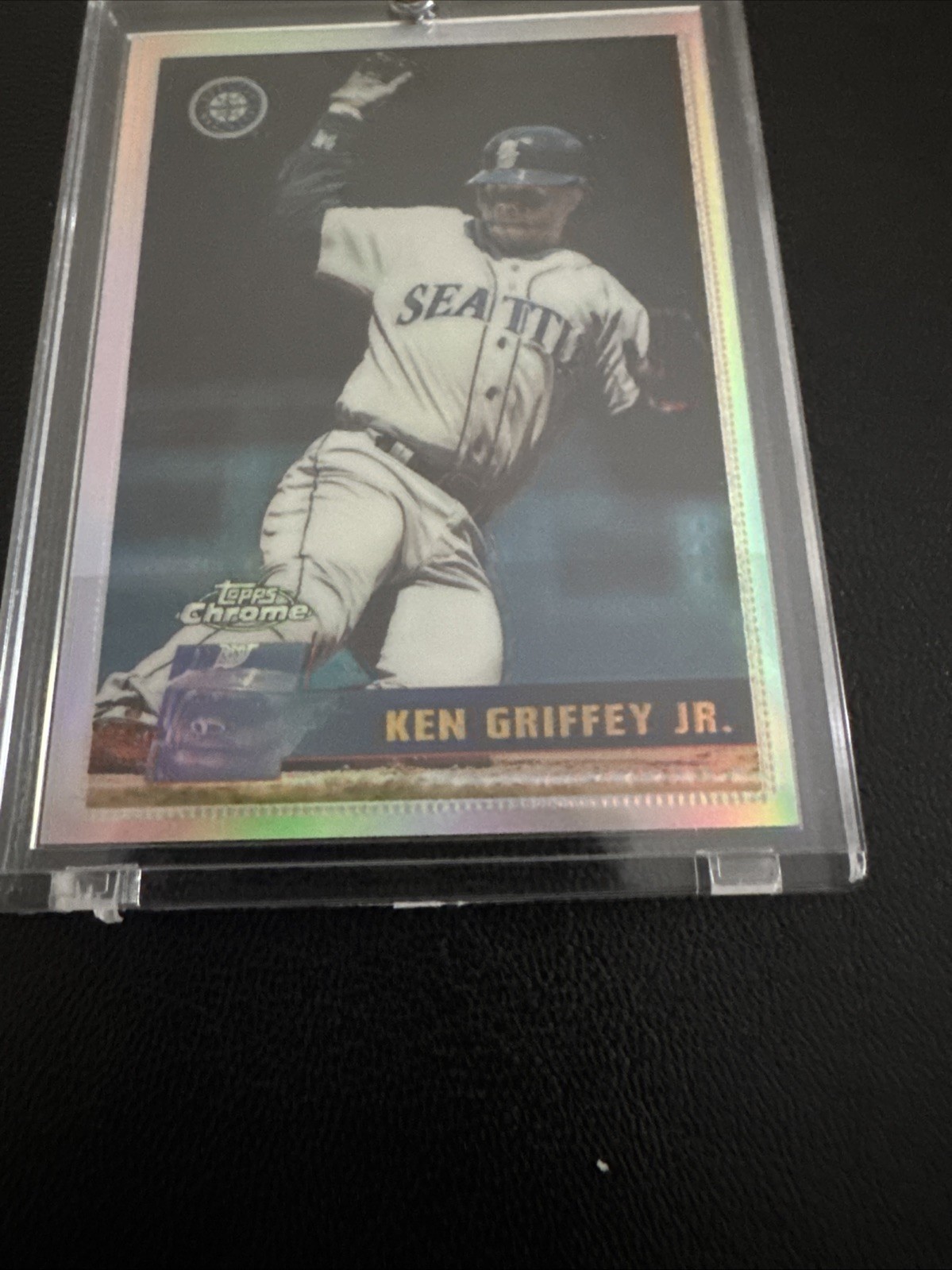 1996 Topps Chrome Refractor #70 Ken Griffey Jr./ 1st Topps Chrome Refractor
