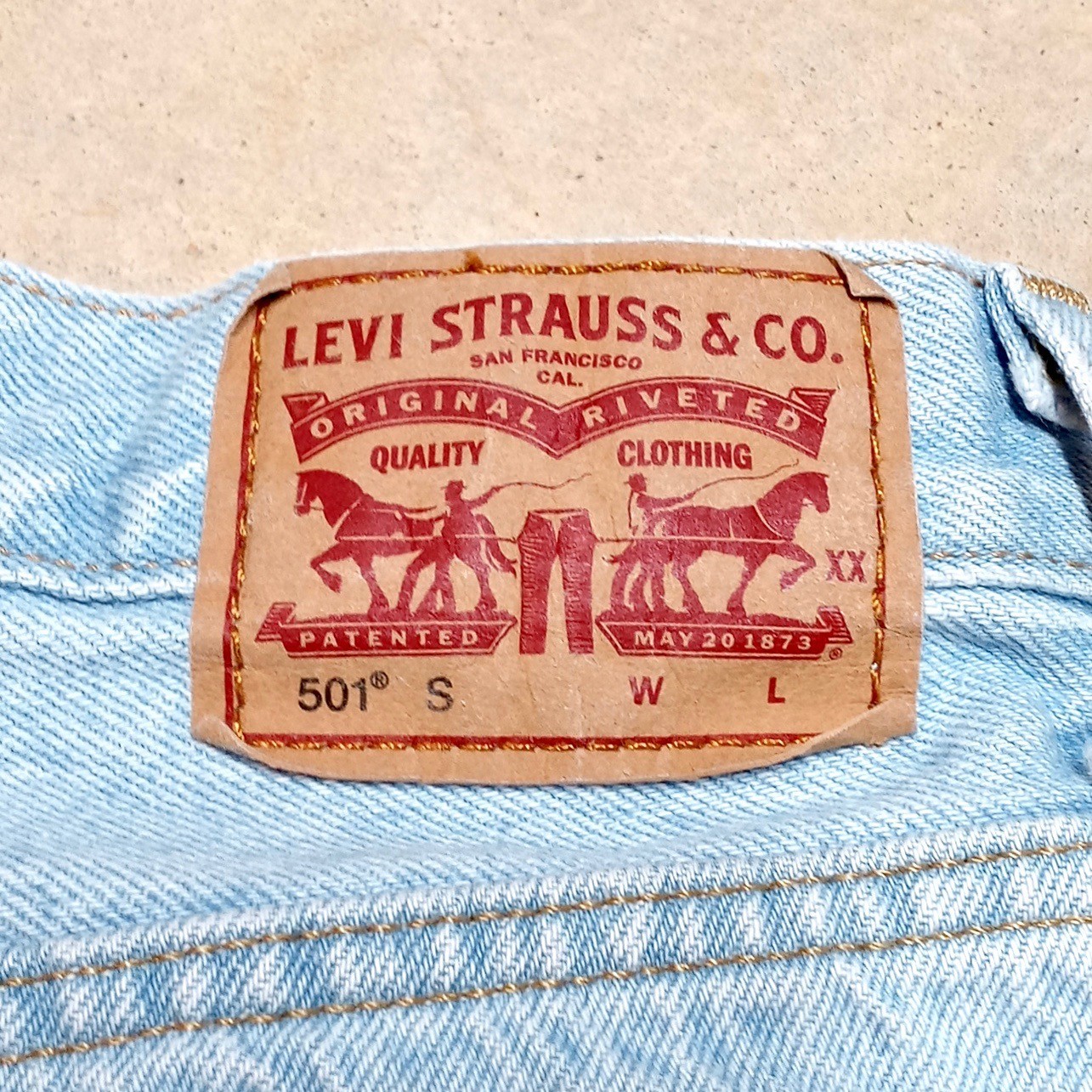 Levi's 501S Skinny Jeans Size 30x28 Distressed Button Fly 100% Cotton Denim thumbnail 8
