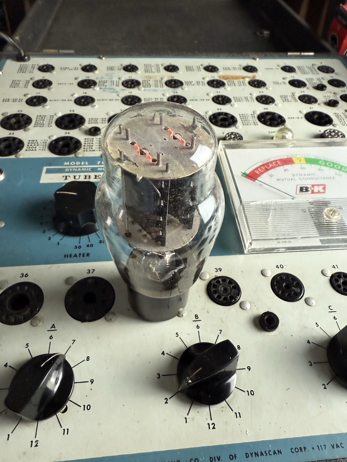 Sylvania JAN-CHS 6B4G 7-52 Black Ribbed Plate Tested on B&K 707