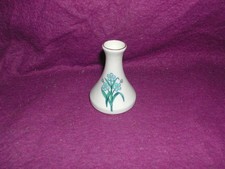 GOSS Crested China Club Vase.  FORGET ME NOTS. (Mdv).