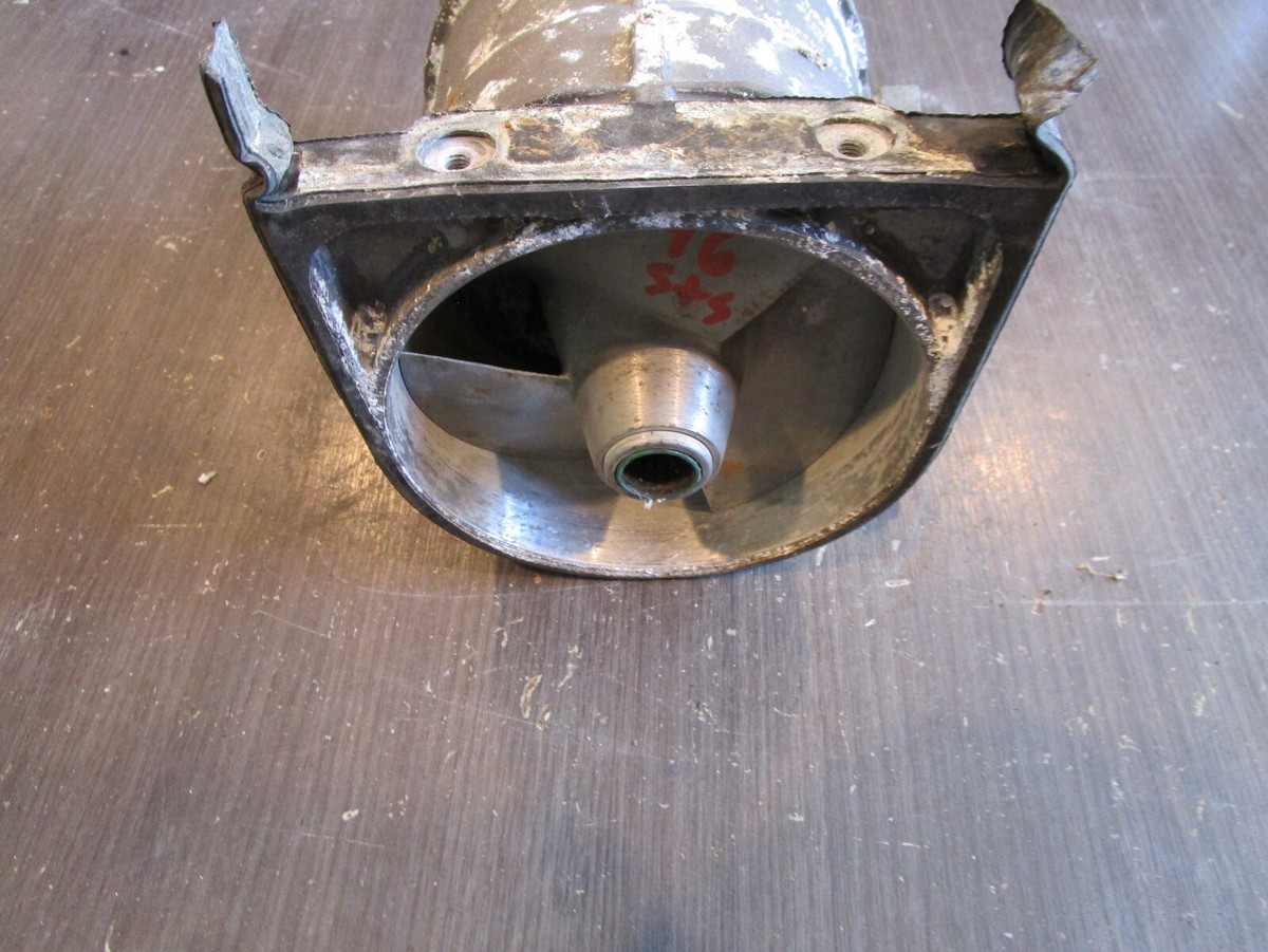 96 KAWASAKI 750 STS JET PUMP IMPELLER HOUSING VAIN GUIDE 59496