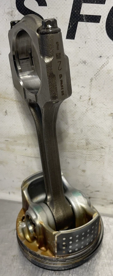 Honda Accord 2008-2012 sedán 2,4 L K24Z2 pistón y biela OEM #4 Foto 3 de 4