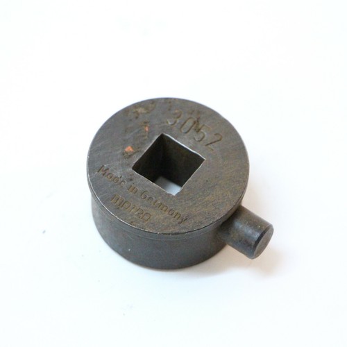 VW VAG Matra 3052 - Adapter Drehvorrichtung Kurbelwelle Spezialwerkzeug