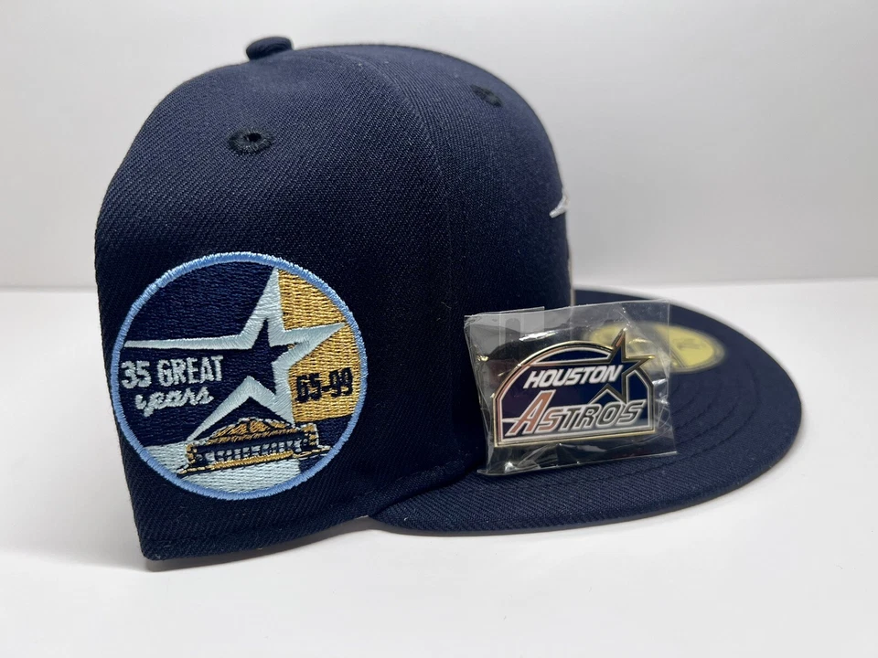 New Era 59Fifty Houston Astros ￼Fitted Hat Hat Club Blue UV Size 7 7/8-With Pin - Image 3 of 4