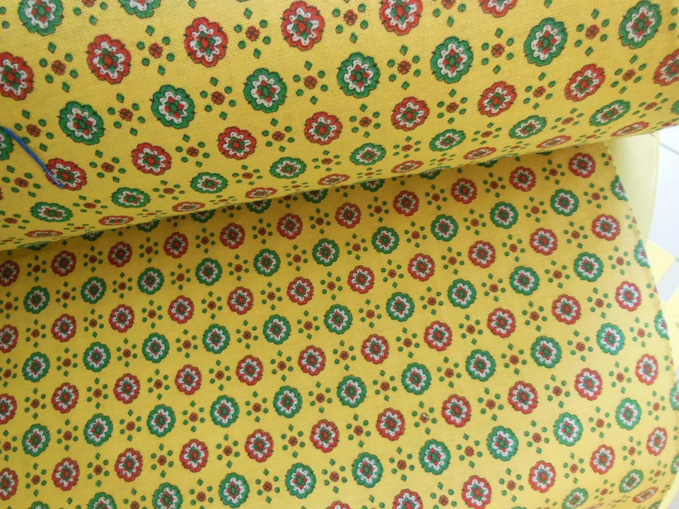 Ancien coupon tissu jaune sachet lavande 2 mètres / 1m 30 possible plus de 4 m - Photo 2/4