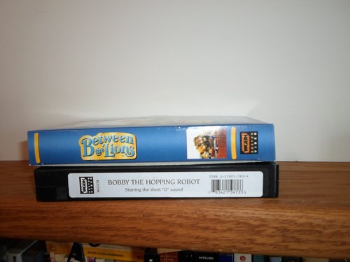 Tested Between the Lions VHS *Bobby the Hopping Robot* Learning Reading Spell VG - Picture 3 of 3