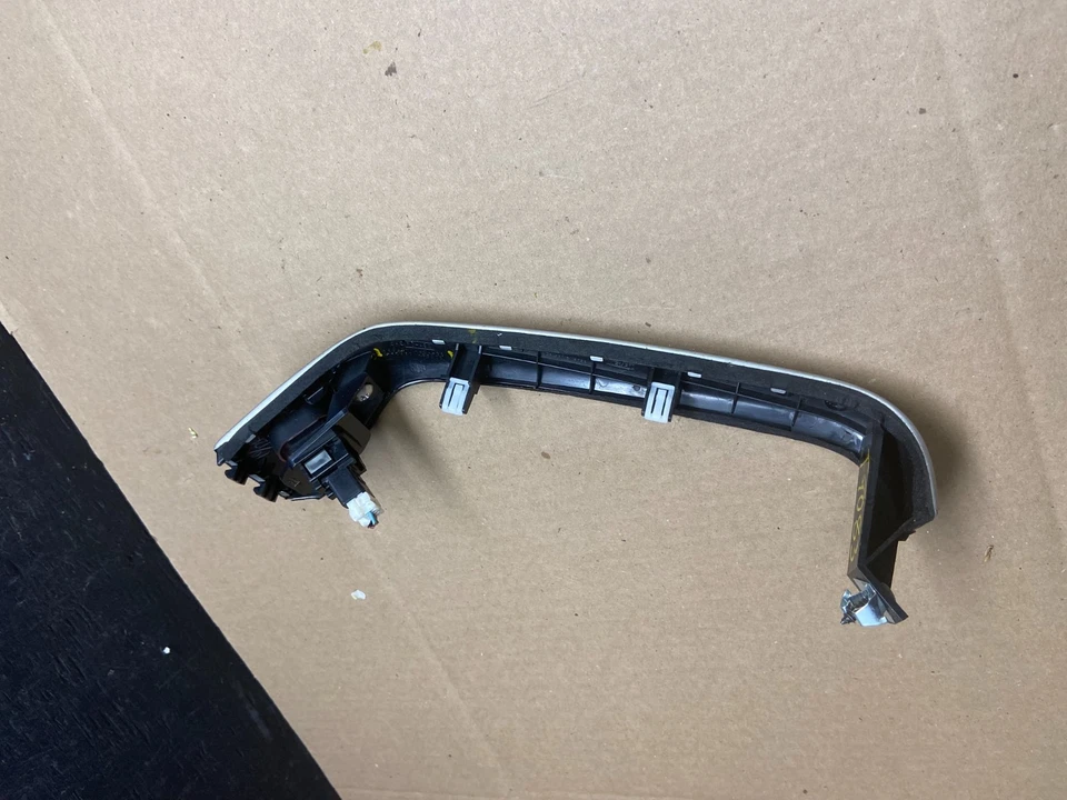 Panel de moldura de tablero Nissan Murano 2009-2010 con interruptor de botón de peligro OEM t9083 DG Foto 3 de 4