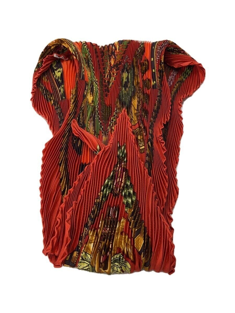 HERMES Silk Scarf in Red for Women Luxury Fashion Accessory