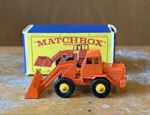 Vintage Lesney Matchbox 69 Hatra Tractor Shovel Toy Car w/ Original Box