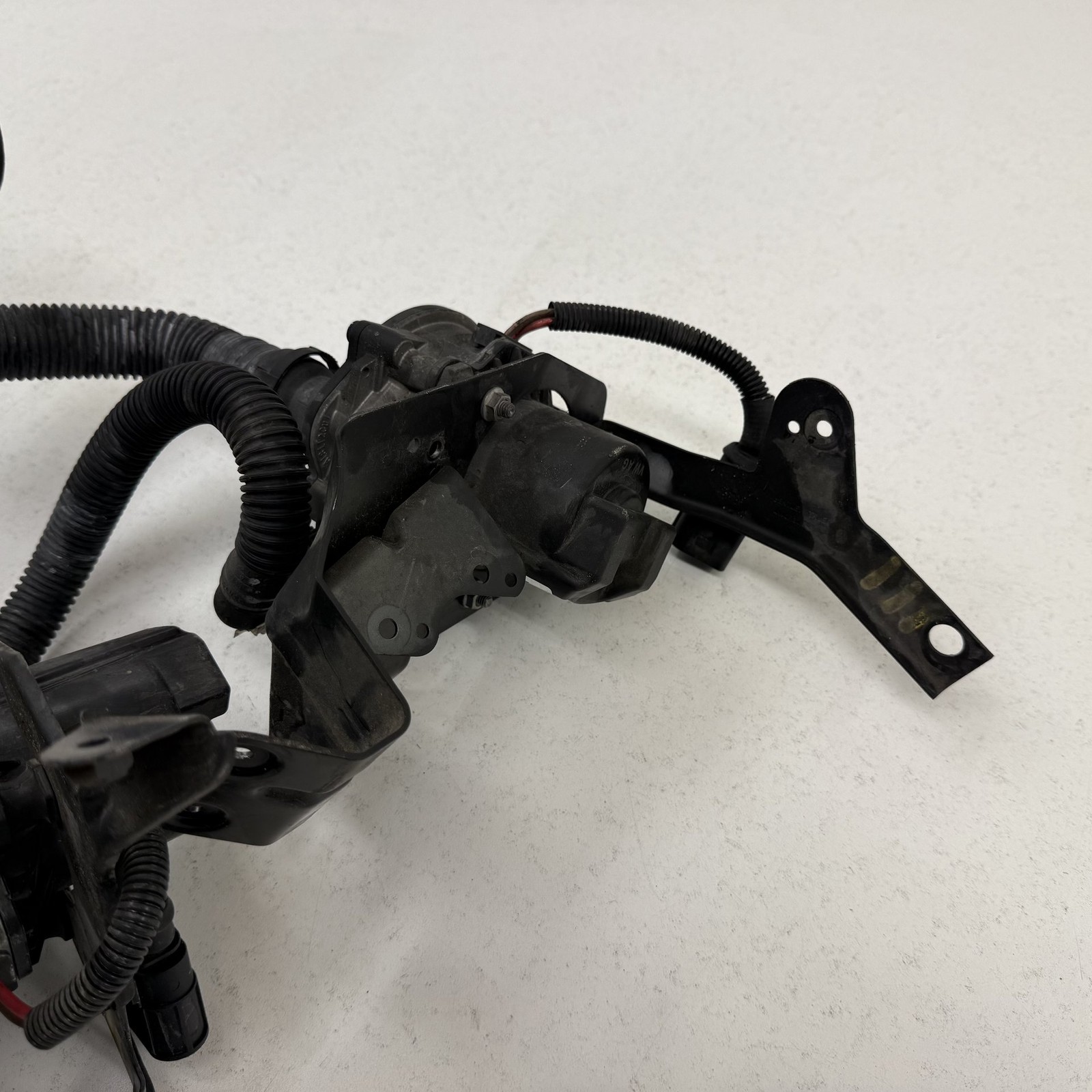 Bentley Flying Spur 2014-2018 Secondary air pumps Set