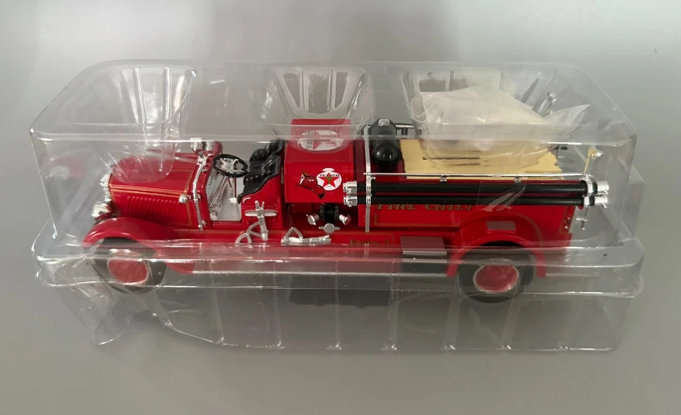 ERTL TEXACO 1929 MACK FIRE TRUCK COLLECTORS SERIES #15 – BANK - Image 4 of 4