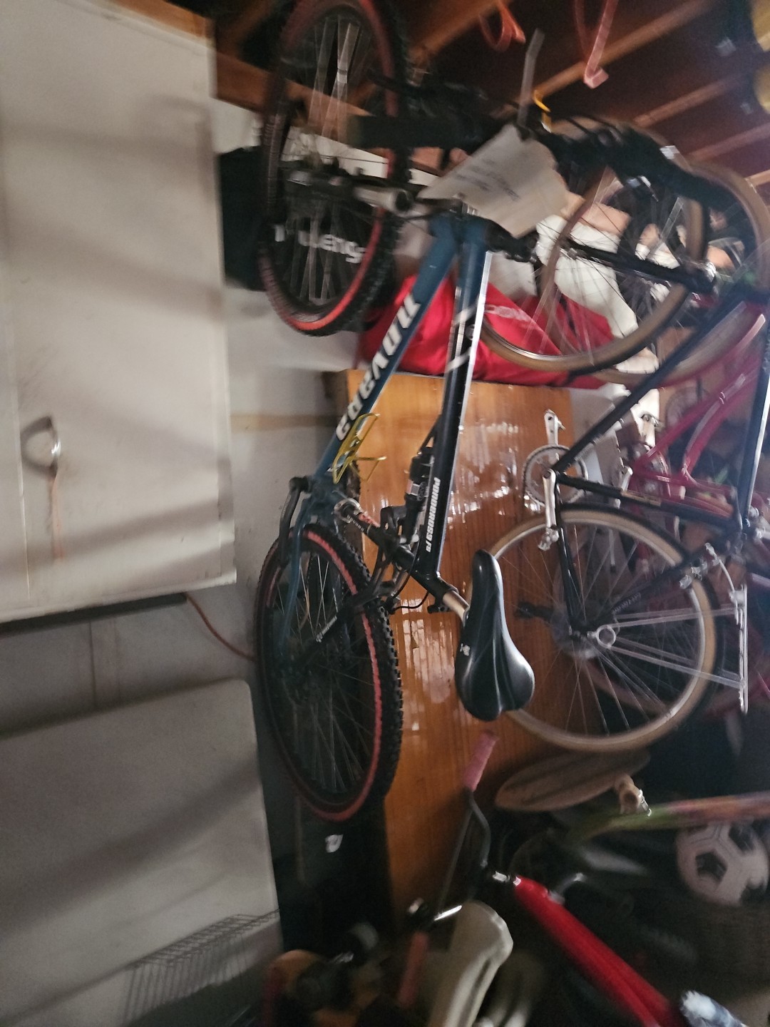 Schwinn Mountain Bike with Suspension Fork and 21-Speed Gear