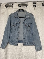 VTG-Men  s Levi  s Trucker Distressed Jean Jacket Blue Denim 100 Cotton -MEDIUM