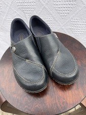 Clarks Leather Size 6.5 Womens Slip-On Comfort Shoes Loafers Black
