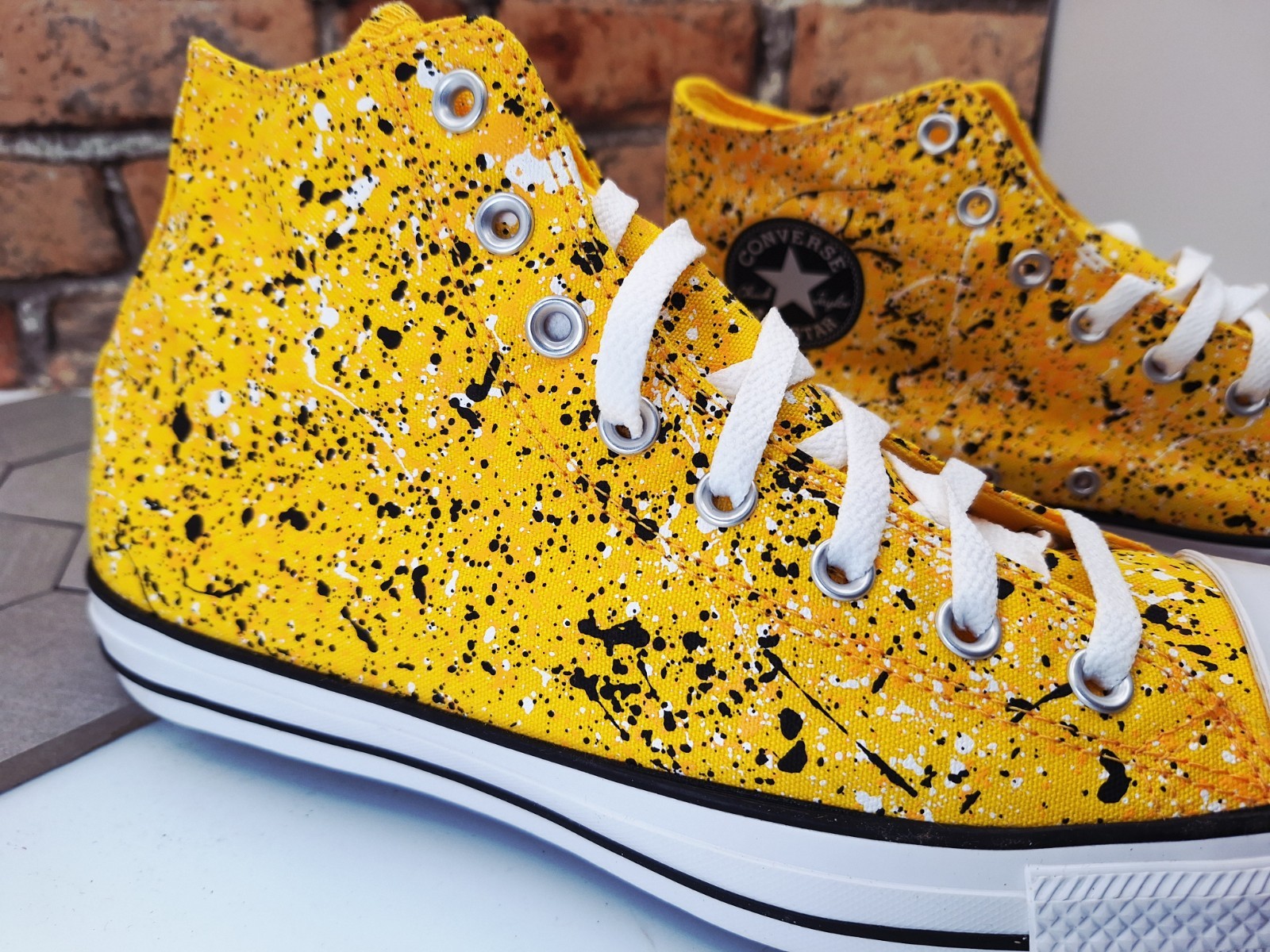 Men Sz 10.5 Converse All Star Paint Splatter Chuck Hi Shoes Yellow Amarillo thumbnail 5