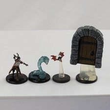 Dungeons  Dragons Miniature Lot - Waterdeep Dragon Heist 4 Figures D D Set Mini