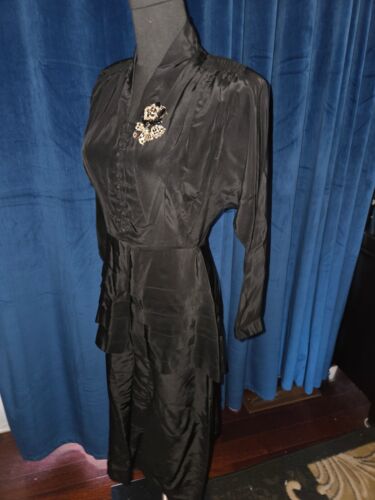 Marlene Dietrich Owned/Worn Paramount Dress 30's with Josef Of Hollywood Broach - Picture 5 of 11