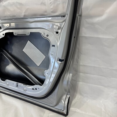 2019-2025 VOLVO XC40 FRONT RIGHT PASSENGER DOOR SHELL 32399005 OEM