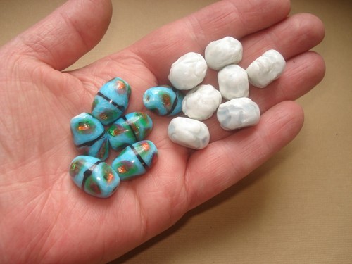 Lot de Perles en Verre et Céramique - Imagen 5 de 7