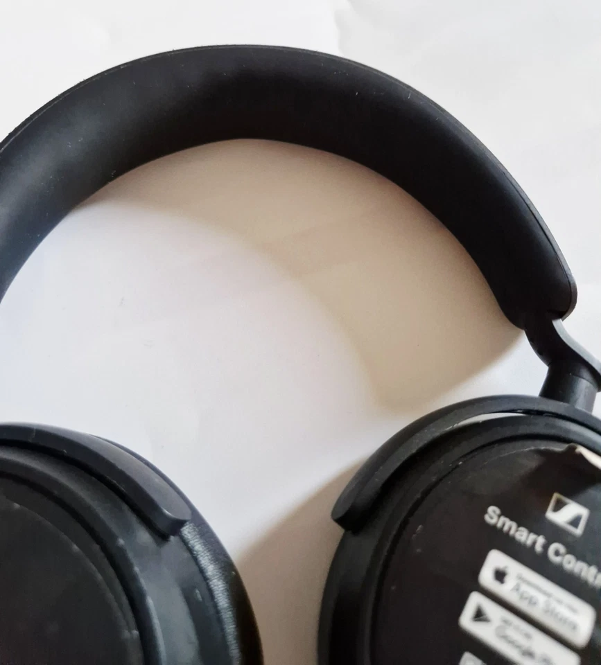 Sennheiser Accentum Plus Wireless, photo 2 of 5