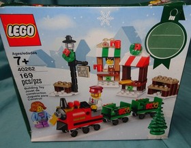BOX IS CRUSHED == 40262 == LEGO Seasonal: Christmas Train Ride = RETIRED =