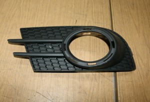 VW Tiguan 5N original Grill Einsatz Stoßstange vorne rechts 5N0853666H bis 16