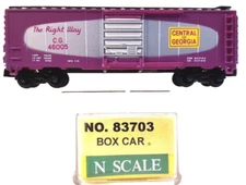N Model Power 83703 40' Box Car Central of Georgia #46005 Knuckle Cplrs