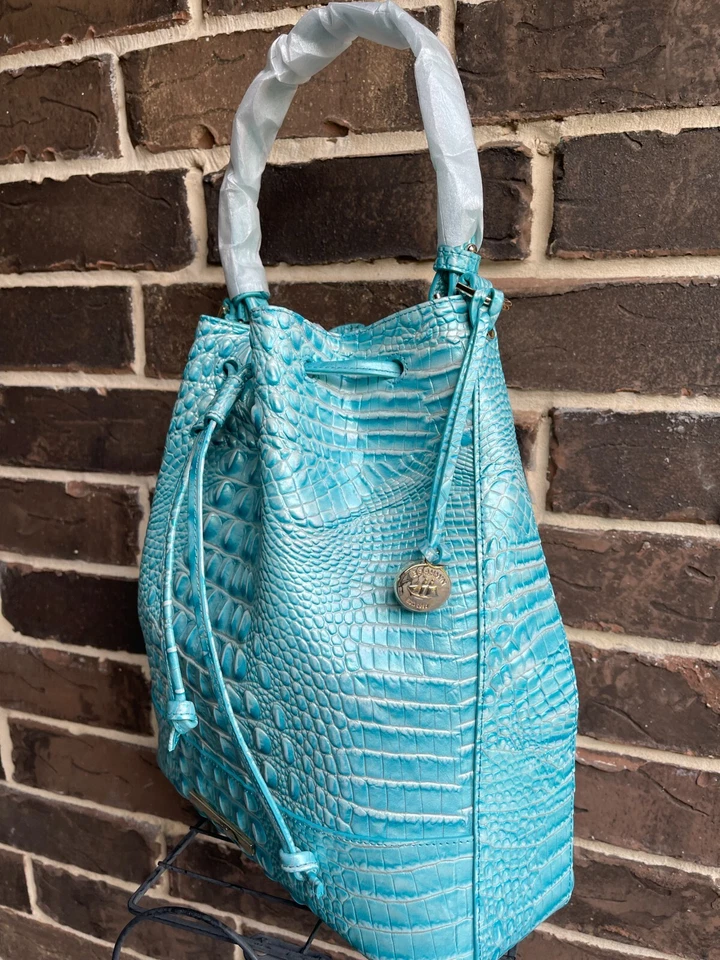 NUEVO CON ETIQUETAS $325 Bolso de Hombro Brahmin Marlowe AZUL POLVORIENTO MELBOURNE Cordón Cubo Foto 2 de 4
