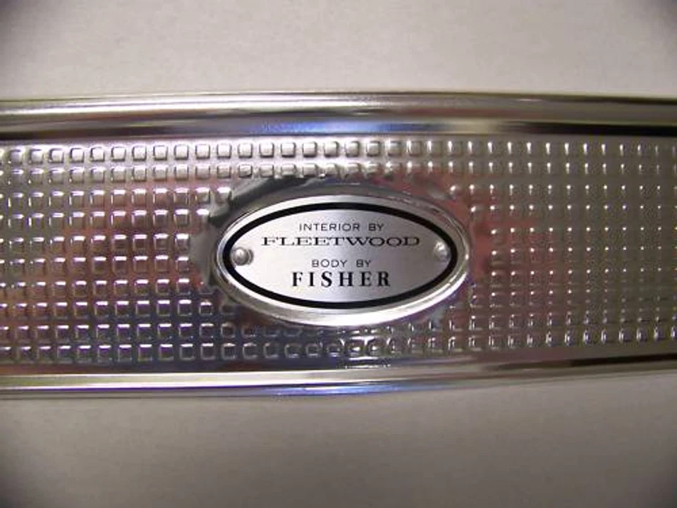 NUEVO 1971-1976 Cadillac 2 puertas placas de desgaste placas de umbral con etiquetas remachadas - par Foto 2 de 3