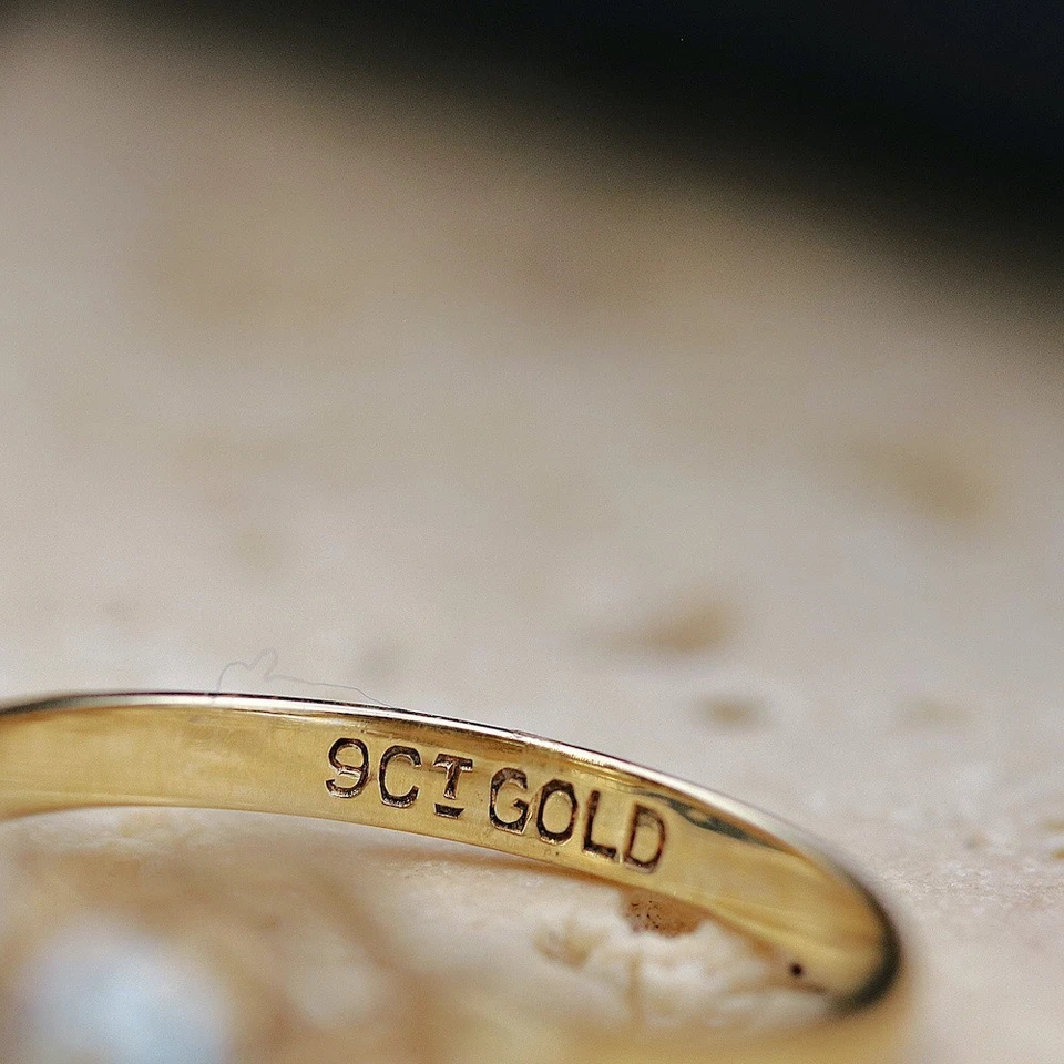 Anillo de tres piedras con perlas de oro amarillo de 9 quilates - talla L Foto 4 de 4