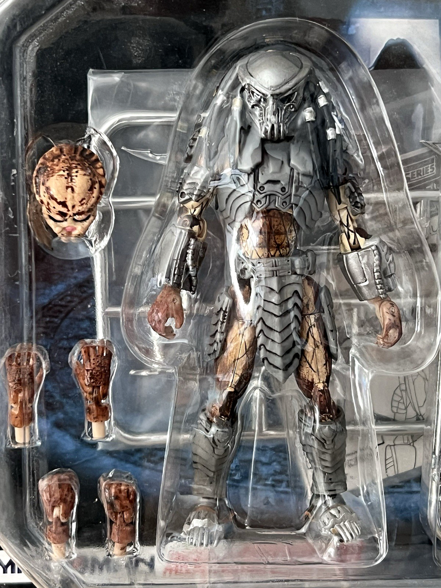 Takara Microman AVP Alien VS Predator MA-17 Celtic Predator Micro